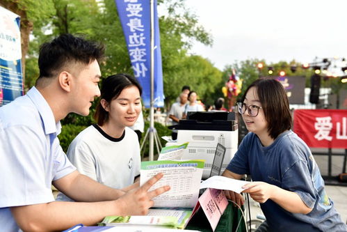 為基本實現社會主義現代化奠定更加堅實的基礎——《中共中央關于制定國民經濟和社會發展第十五個五年規劃的建議》誕生記